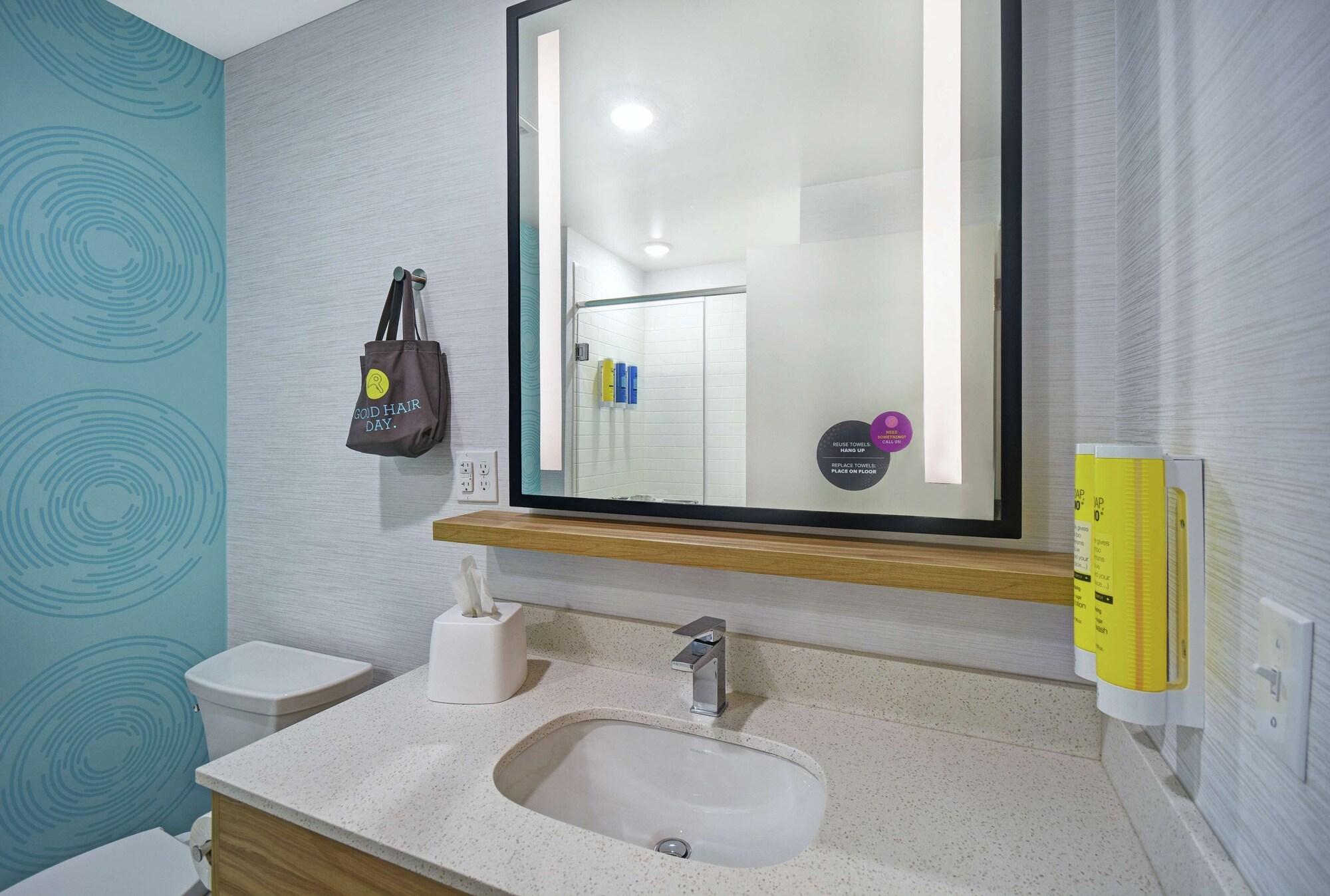 Tru By Hilton Grand Rapids Airport Hotel Kentwood Buitenkant foto