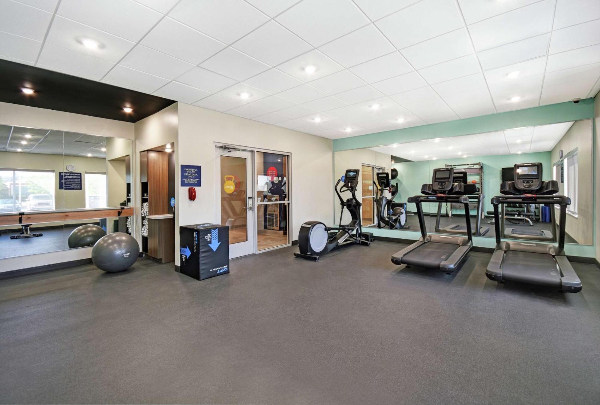 Tru By Hilton Grand Rapids Airport Hotel Kentwood Buitenkant foto