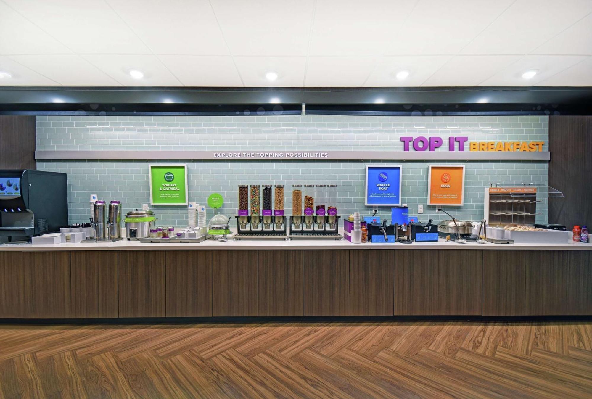 Tru By Hilton Grand Rapids Airport Hotel Kentwood Buitenkant foto