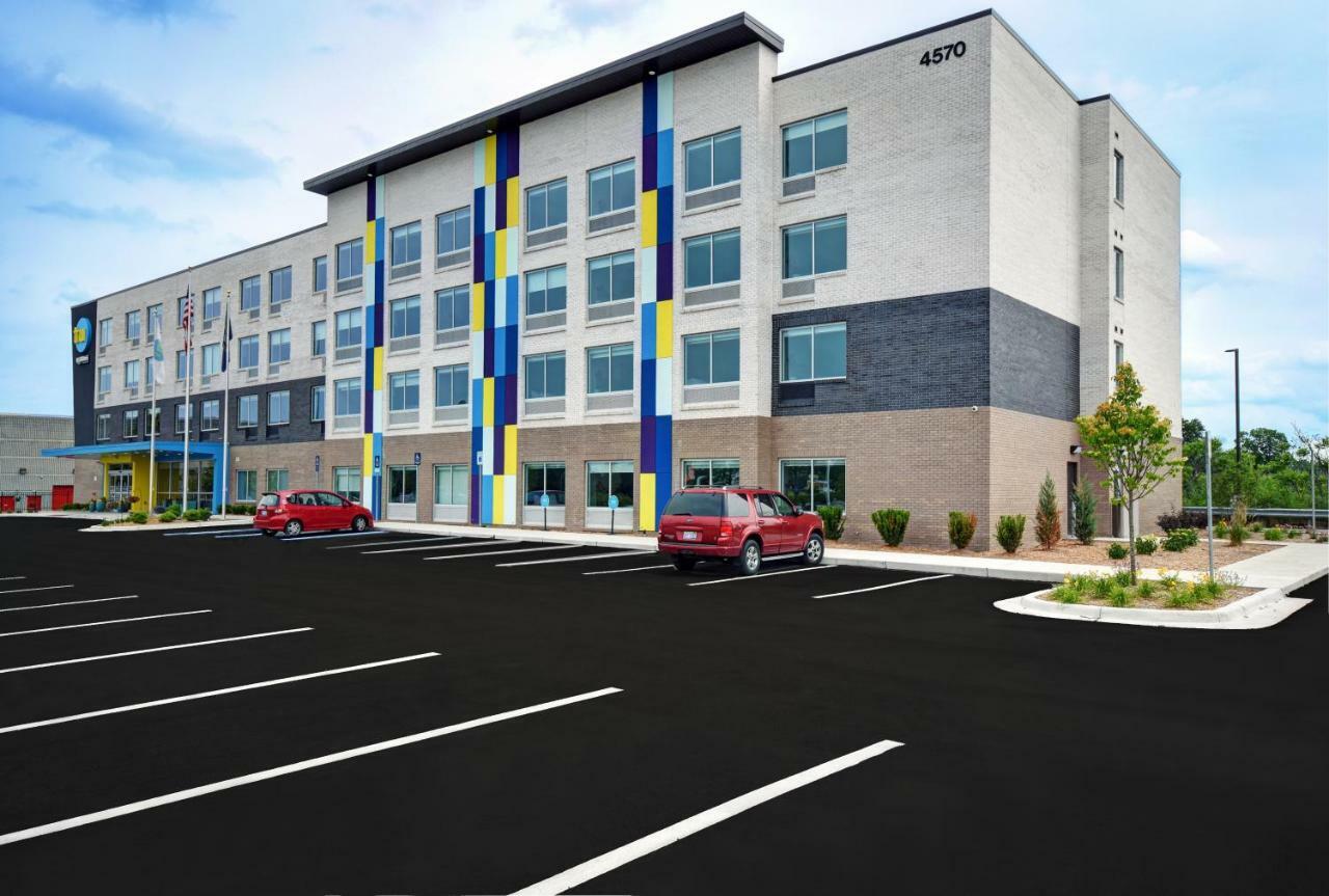 Tru By Hilton Grand Rapids Airport Hotel Kentwood Buitenkant foto